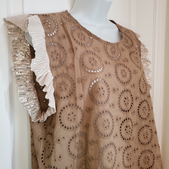 Piazza Italia Eyelet & Sequin Top - Picture 5 of 10